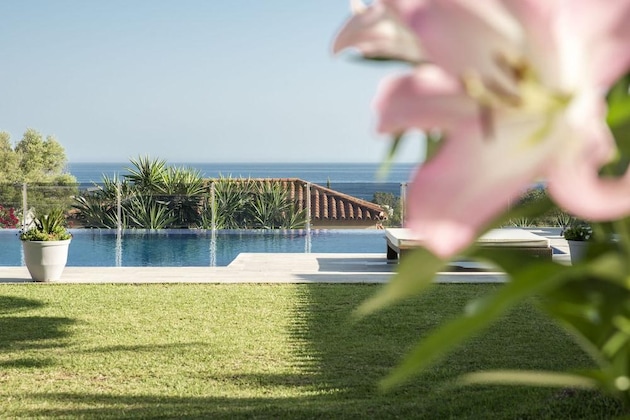 Gallery - Exclusive 5Star Sea View Villa Elviria