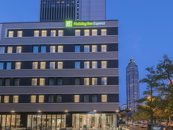 Gallery - Premier Inn Frankfurt Westend