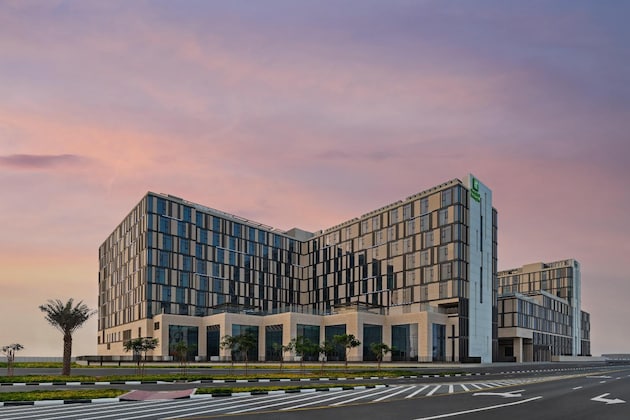 Gallery - Holiday Inn Dubai Al-Maktoum Airport, An Ihg Hotel