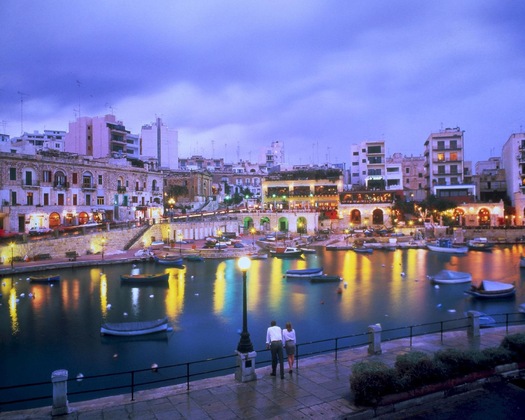 Gallery - Seafront Lux Apart Inc Pool, Upmarket Area