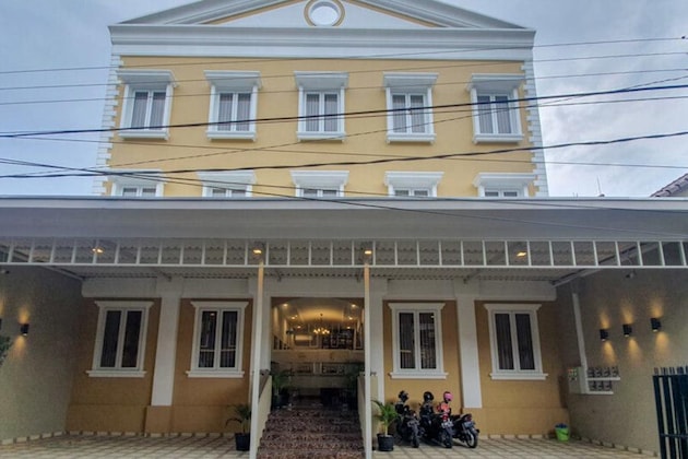 Gallery - Reddoorz Near Plaza Simpang Lima