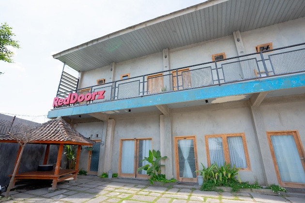 Gallery - RedDoorz Syariah near Lombok Epicentrum Mall