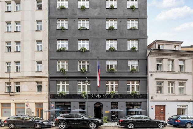 Gallery - Hotel Republika & Suites