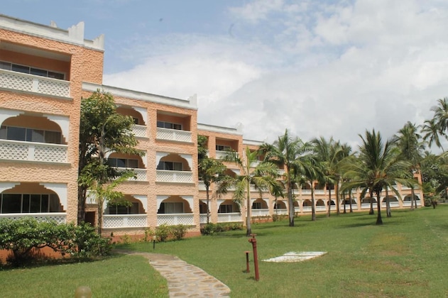 Gallery - Sun N Sand Beach Resort