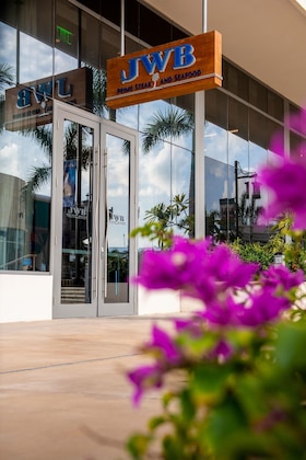 Gallery - Margaritaville Beach Resort - Nassau