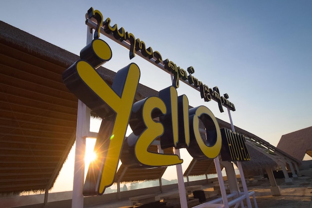 Gallery - Yello Hotel Kuta Beachwalk Bali