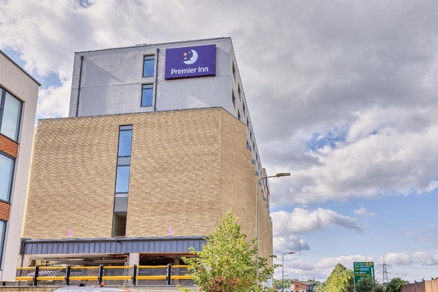 Gallery - Premier Inn Oxford Botley