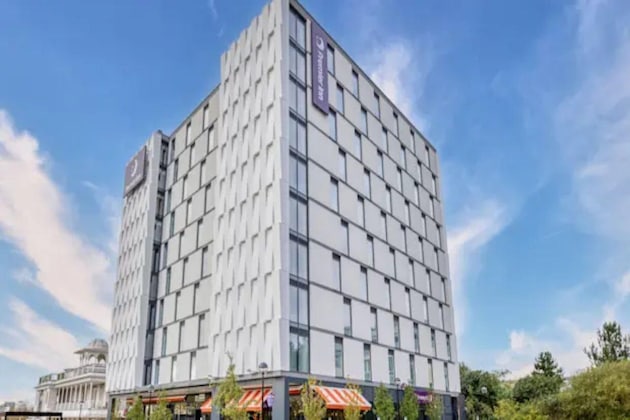 Gallery - Premier Inn Milton Keynes Central (Avebury Boulevard)