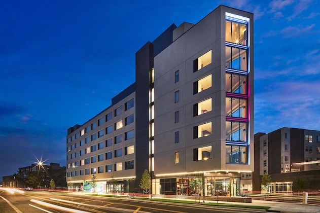 Gallery - Hotel Catbird