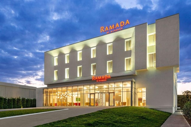 Gallery - Ramada By Wyndham Targu Jiu