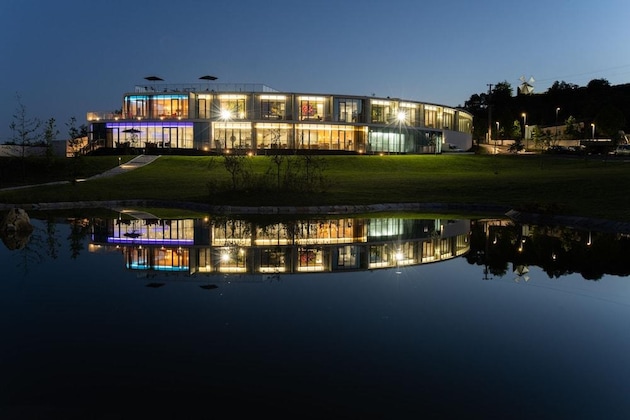 Gallery - Grapple Hotel