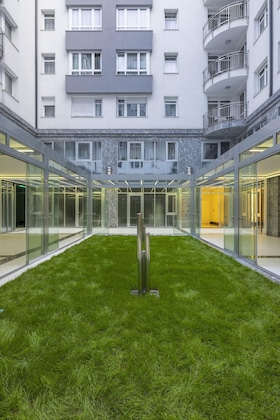 Gallery - Silver Crown Hotel & Residence