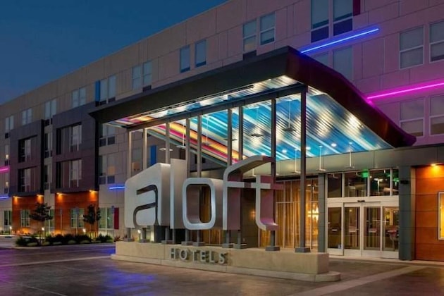 Gallery - Aloft North Kansas City