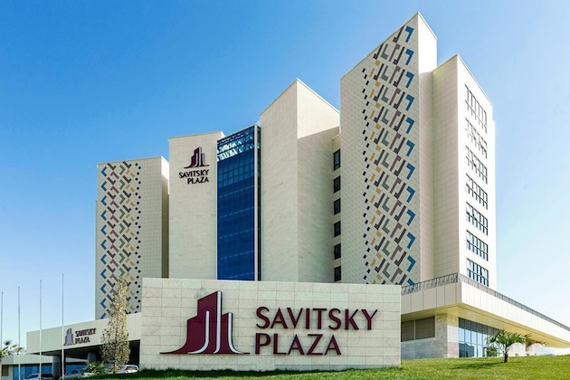 Gallery - Savitsky Plaza
