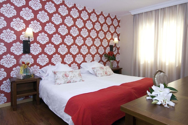 Gallery - Hostal Del Carme