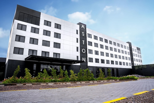 Gallery - Aston Serang Hotel & Convention Center