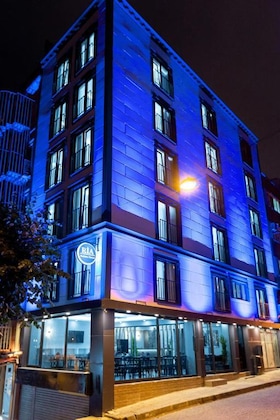 Gallery - Ria Suites Hotel