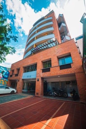Gallery - Aparta Suites Torre Poblado