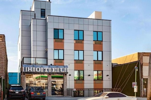 Gallery - Umbrella Hotel Brooklyn