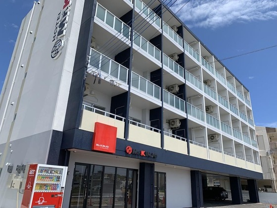 Gallery - Mr.Kinjo In Tomigusuku
