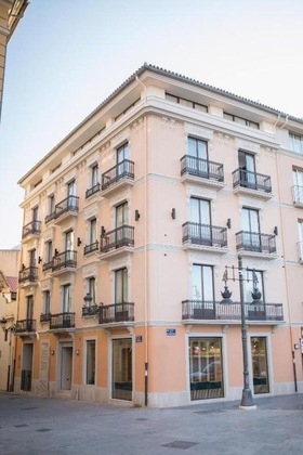 Gallery - Myr Puerta Serranos