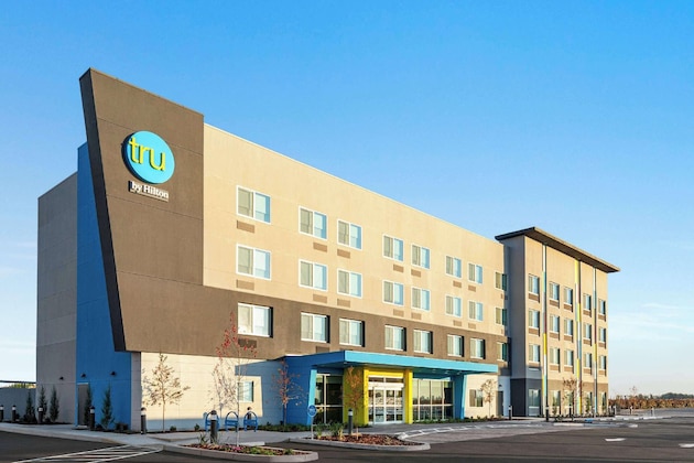 Gallery - Tru By Hilton Lodi