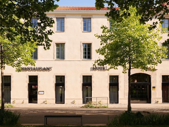 Gallery - Square Lodge Hotel La Roche Sur Yon - Handwritten Collection