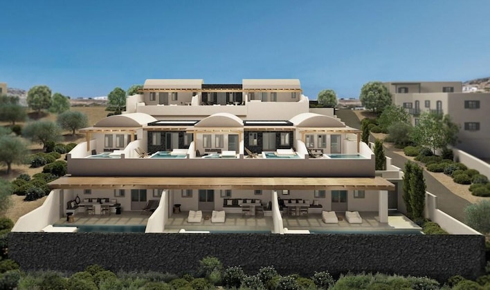 Gallery - Nēro Light-Filled Suites