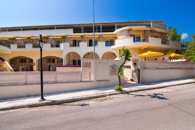 Gallery - Neikos Luxury Suites