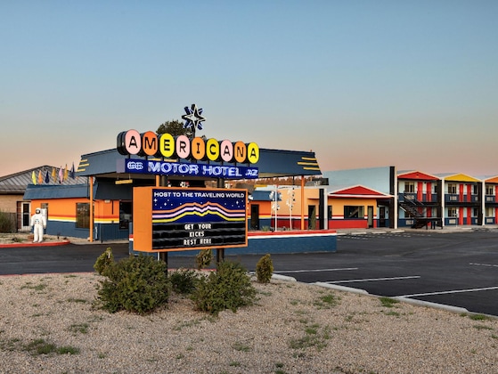 Gallery - Americana Motor Hotel