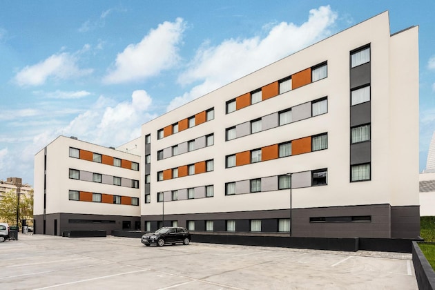Gallery - Ibis Madrid Norte Las Tablas