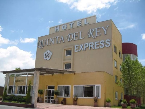 Gallery - Capital O Quinta Del Rey Express