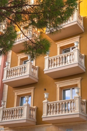 Gallery - La Paloma Blanca Hotel