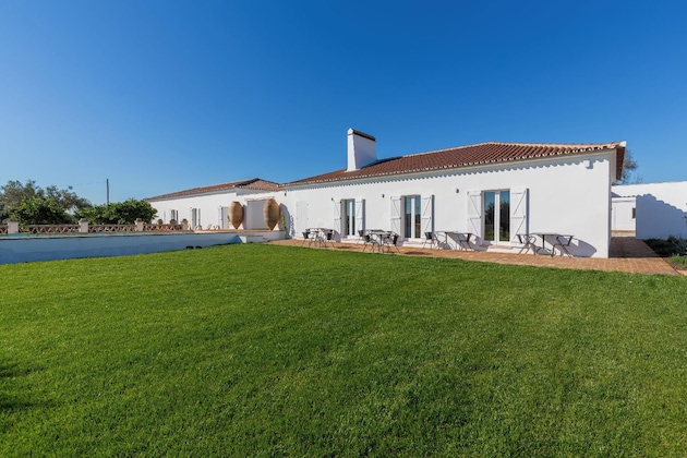 Gallery - Cenoura-Brava Villas & Suites.