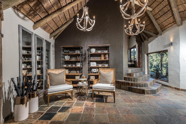 Gallery - Inzolo Lodge - Lalibela Game Reserve