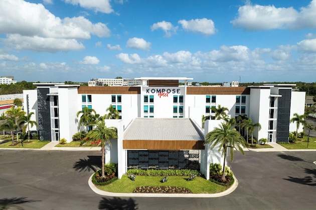 Gallery - Kompose Boutique Resort at Theme Parks