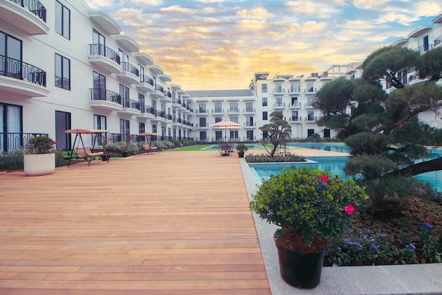 Gallery - L'Eminence Golf & Resort Lembang