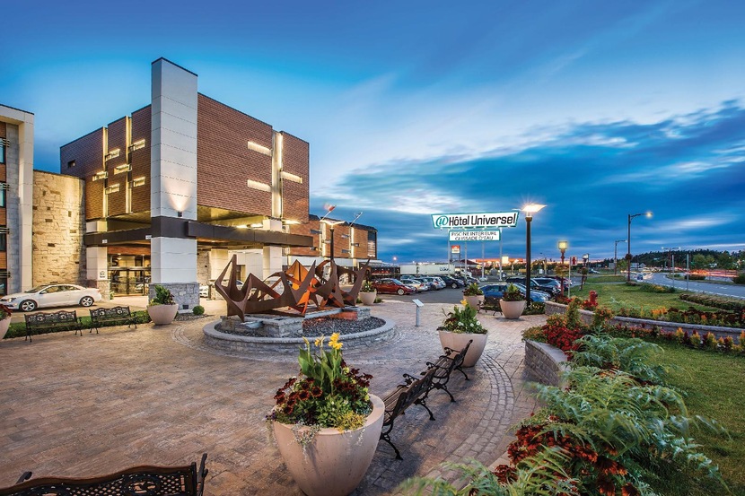 Hôtel Universel, Centre De Congrès Rivière-Du-Loup