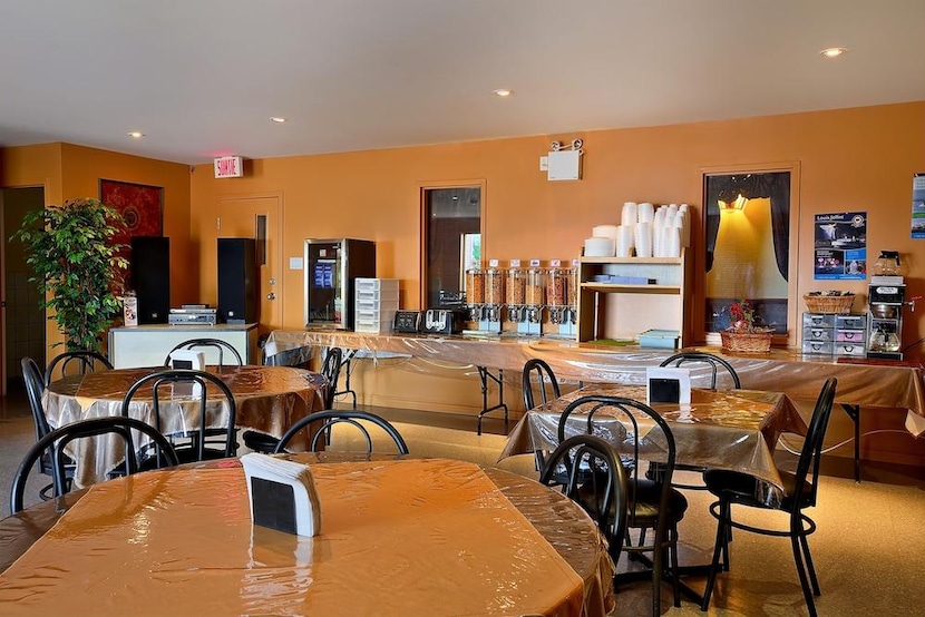 Motel Chateauguay Québec Canada Hotel Motel Le Chateauguay, Québec - logitravel