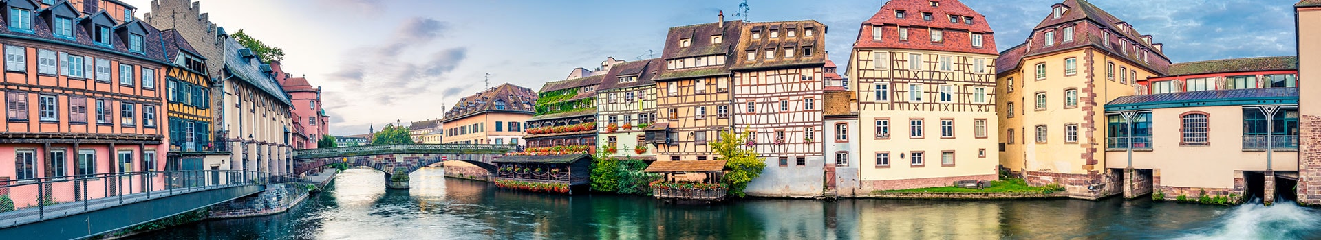 Escapadas **Nuit Insolite** **Décembre en Strasbourg** 