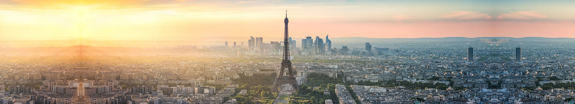 Escapadas **Nuit Insolite** **Voyages au Printemps en Paris** 