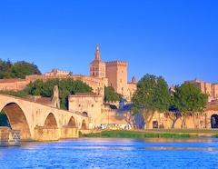 Itinéraire -  Santons et traditions de Noël au fil des canaux de Provence - CroisiEurope