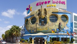 Diver Roquetas Affiliated By Senator