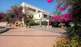 Hydramis Palace