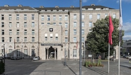 Wyndham Duisburger Hof Hotel