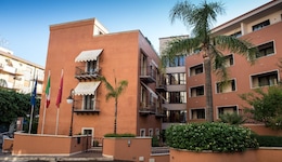 Artemis Hotel