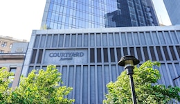 Courtyard Long Island City New York Manhattan View