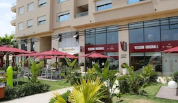 Adam Hotel Suites
