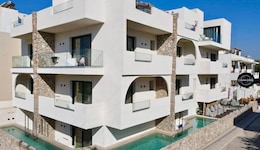 Cabana White Boutique Hotel & Suites