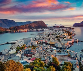 Meilleures offres de croisières à Alesund (Norvège).